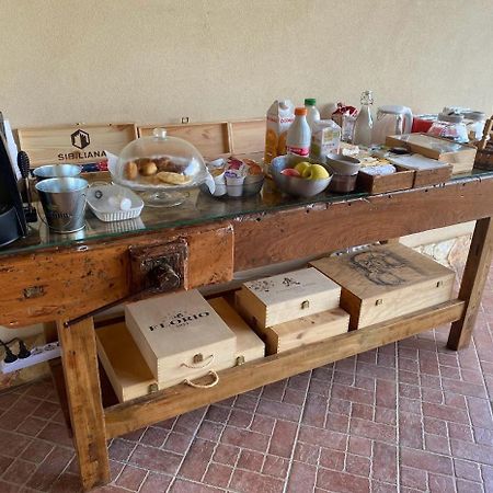 לינה וארוחת בוקר Digerbato Baglio Olivastro מראה חיצוני תמונה