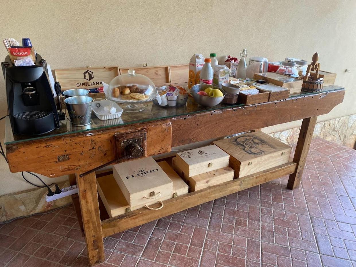 לינה וארוחת בוקר Digerbato Baglio Olivastro מראה חיצוני תמונה